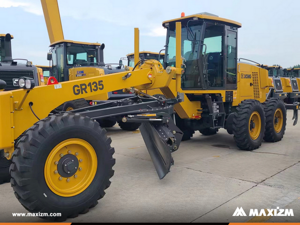 Guinea - 1 Unit XCMG GR135 Motor Grader 