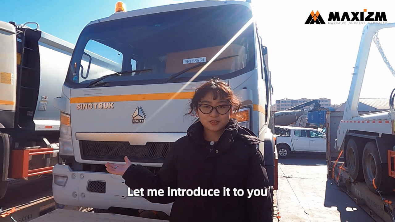 SINOTRUCK Garbage Truck Operates Efficiently