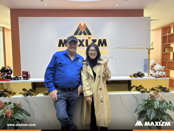 Australian Client Visited MAXIZM Office