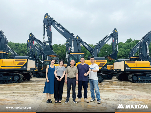 Armenian Clients Visited Machine Factory