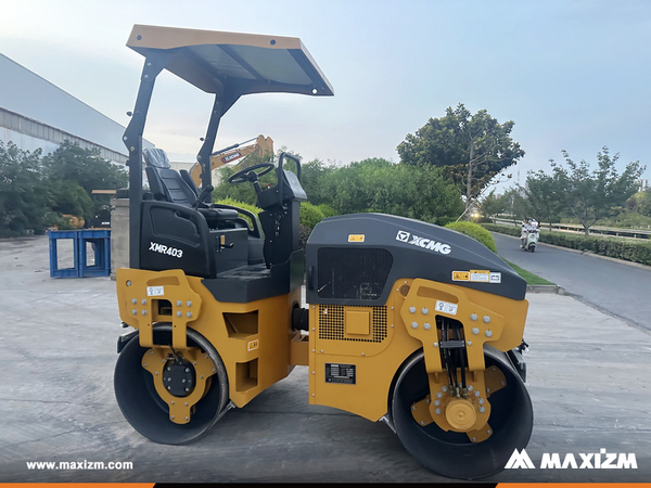 Algeria - 1 Unit XCMG XMR403 Road Roller