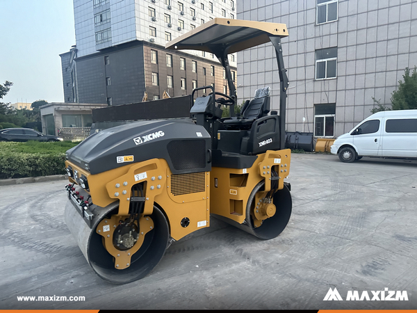 Algeria - 1 Unit XCMG XMR403 Road Roller