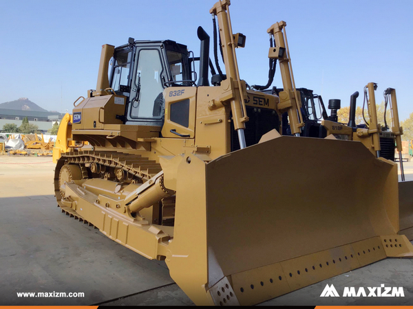 Liberia - 1 Unit SEM 832F Bulldozer