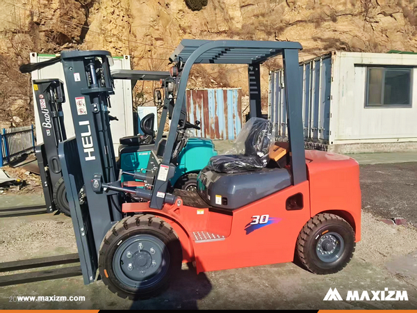 Ecuador - 1 Unit HELI CPCD30 Forklift