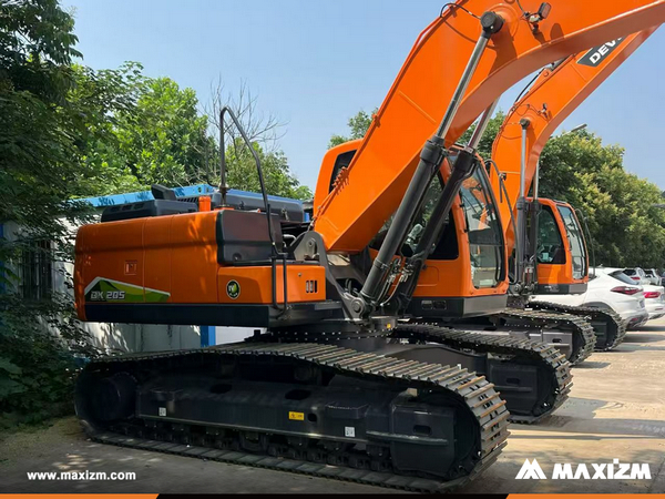 Romania - 1 Unit DEVELON DX205 Tracked Excavator