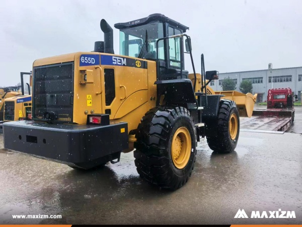 Cameroon - 1 Unit SEM SEM655D Wheel Loader