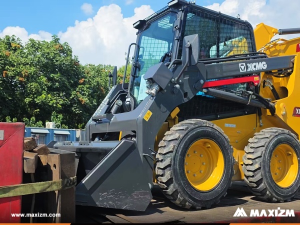 Suriname - 1 Unit XCMG XC7-SR08 Skid Steer Loader